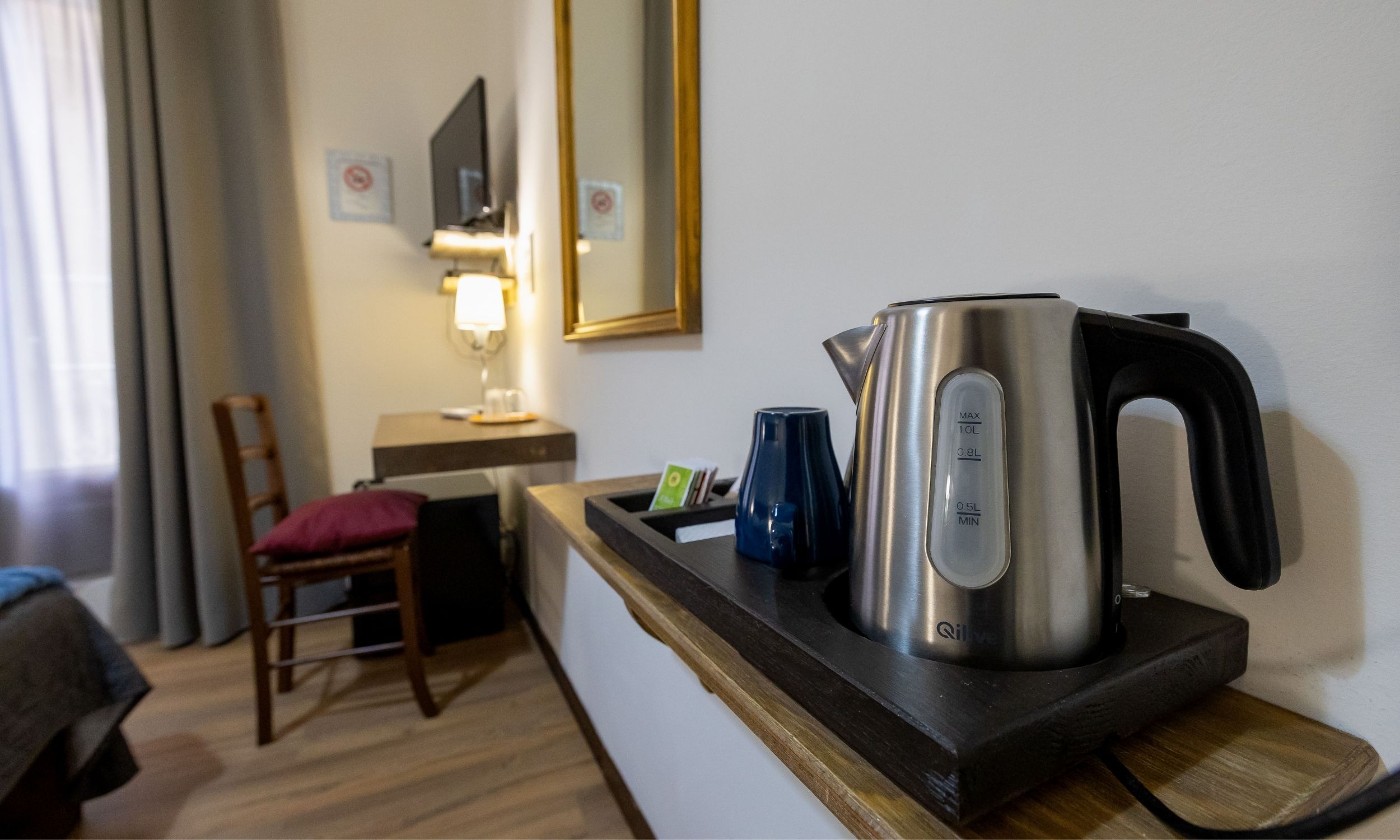 Camera matrimoniale elegante con arredi moderni, Domus Enna Enna